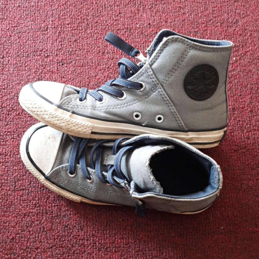Chuck Taylor's Convers
